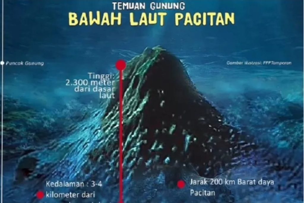 gunung bawah laut di Pacitan