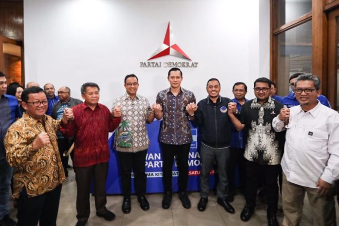 Anies dan rombongan Tim Kecil Koalisi Perubahan kunjungi Markas Partai Demokrat di Jl. Proklamasi Jakarta Pusat (02/02/2023).