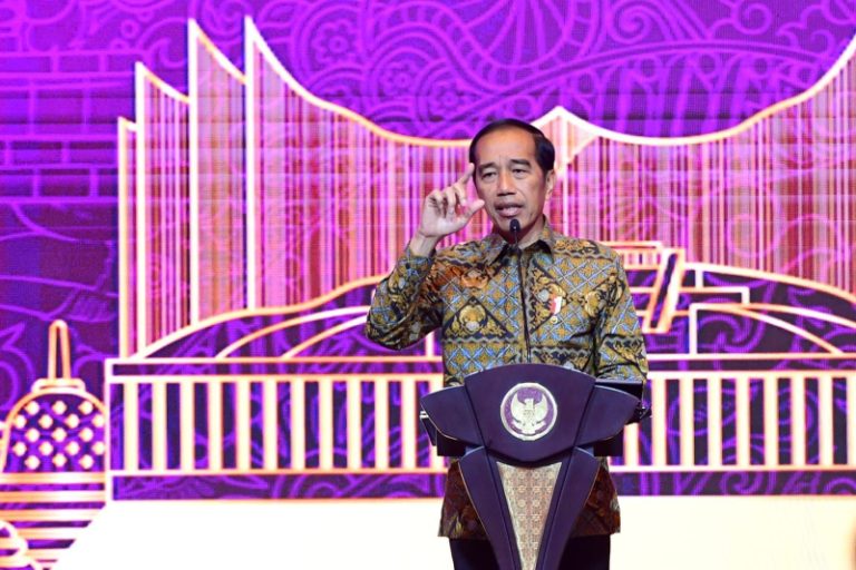 Hadiri PTIJK 2023, Presiden Dorong Peningkatan Pengawasan Produk Keuangan