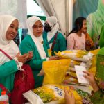 Meriahkan Puncak Satu Abad NU, Muslimat NU dan Pemprov Jatim Gelar Operasi Beras Murah