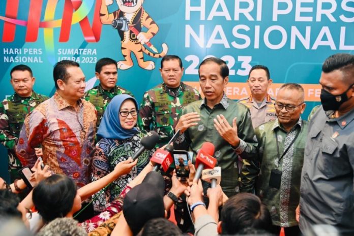 Presiden Joko Widodo saat menghadiri Puncak Peringatan Hari Pers Nasional Tahun 2023 di Gedung Serbaguna Pemerintah Provinsi Sumatra Utara, Kabupaten Deli Serdang (9/2/2023) (Foto: Laily Rachev - Biro Pers Sekretariat Presiden)