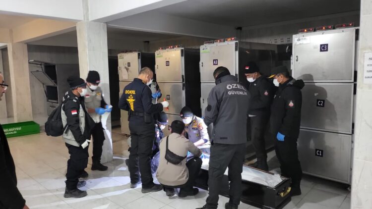 Tim Disaster Victim Identification (DVI) Polri berhasil mengidentifikasi dua jenazah WNI yang menjadi korban gempa di Turki.