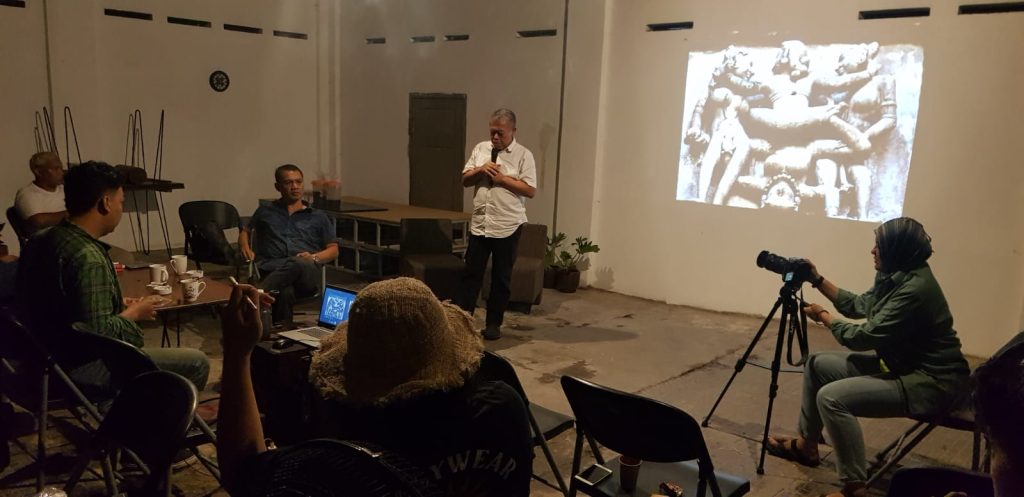 Ketua DPRD Jatim, Kusnadi menghadiri kegiatan "Melukis Huma" di Rumah Budaya Malik Ibrahim, Sidoarjo (22/2/2023).