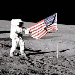 Apollo 14 Mendarat di Bulan.