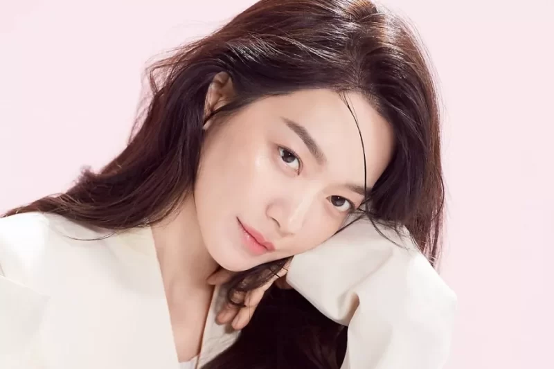 Shin Min Ah