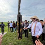 Menteri ATR/BPN Hadi Tjahjanto hadir di Cilacap sebagai tanda dimulainya pemasangan serentak 1 juta patak batas tanah untuk Indonesia.