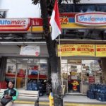 Kenapa Indomaret dan Alfamart Selalu Berdekatan, Berikut Alasannya