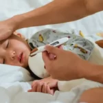 ilustrasi anak demam