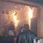 Insiden Konser Musik Rock di Rhode Island.