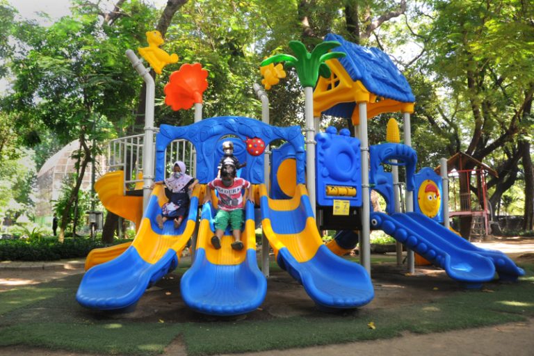 Taman Flora Surabaya