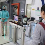 Stasiun Surabaya Gubeng mulai menerapkan teknologi face recognition boarding gate atau teknologi Gubeng yang dimulai pada Jumat (10/3/2023).