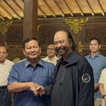 Ketua Umum Partai Gerindra Prabowo Subianto dan Ketua Umum Partai Nasdem Surya Paloh saat ditemui di Padepokan Garuda Yaksa, Hambalang, Bogor, Jawa Barat, Minggu (5/3/2023).