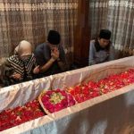 Ganjar Pranowo Beserta Istri Ziarah ke Makam Sunan Giri di Gresik.