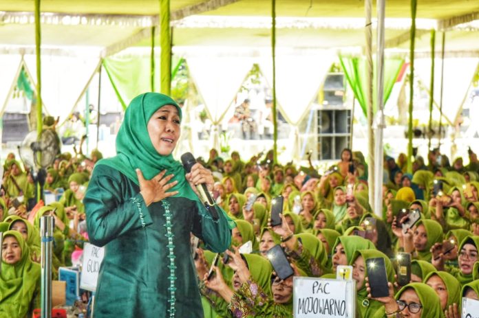 Gubernur Khofifah Ajak 15 ribu Peserta Ungkapkan Rasa Syukur Lewat Dzikir dan  Sholawat