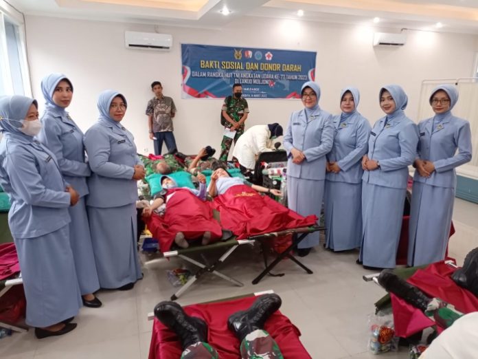 Semarakan HUT TNI AU ke-77, Lanud Muljono Gelar Kegiatan Donor Darah