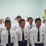 Gelar Sosdiklih KPU Jatim Sasar Segmen Pemilih Pemula Siswa -Siswi MTsN 1 Mojokerto