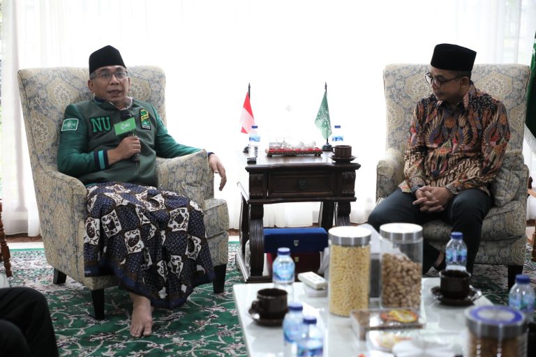 Direktur Jenderal Pajak Suryo Utomo Temui Gus Yahya