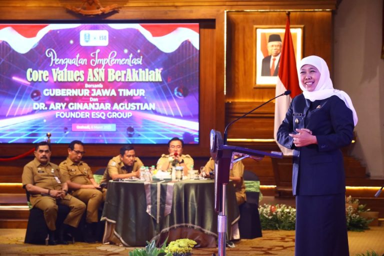 Pemprov Jatim Raih Penghargaan Implementasi ASN BerAKHLAK