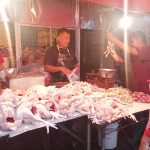 Daging ayam mengalami kenaikan di pasar tanjung anyar Kota Mojokerto. Foto : Fio Atmaja.