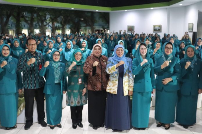 Gubernur Khofifah Minta BKKBN Jatim Tetap fokus Kawal Penurunan Stunting