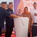 Kementrian Perdagangan RI saat meresmikan Pasar Tematik Ketidur Kota Mojokerto. Foto : Fio Atmaja.