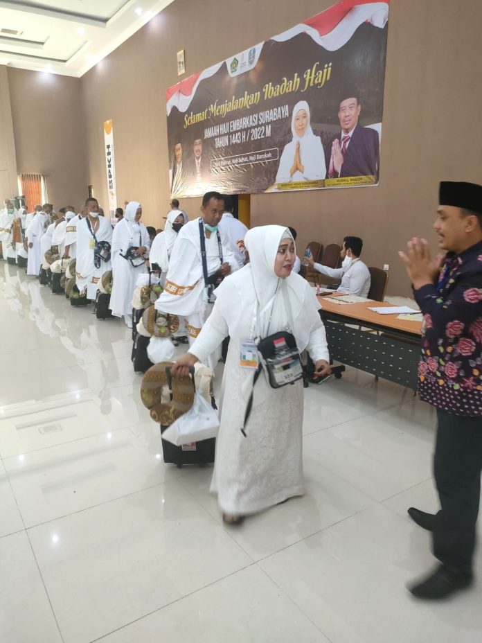 Pemberangkatan haji tahun 2022. Foto : PHU Kemenag Kabupaten Mojokerto