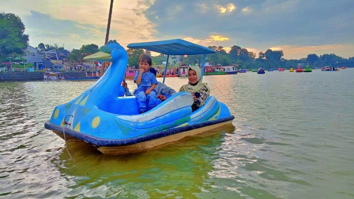 Kawasan wisata Danau Sipin Kota Jambi
