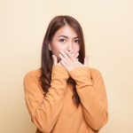 Harus Dihindari, Ini 6 Makanan Penyebab Bau Mulut saat Puasa