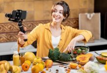 Tips Menjadi Food Vlogger