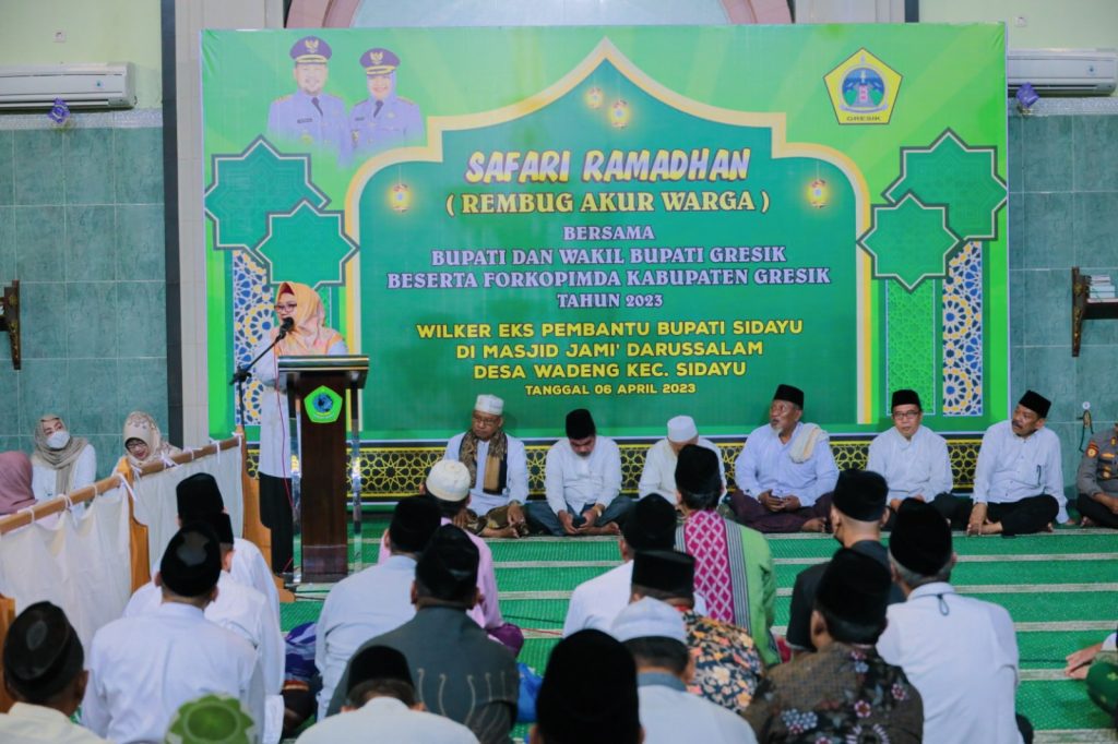 Wabup Gresik Serahkan JKM BPJS Ketenagakerjaan ke Ahli Waris Pekerja Rentan