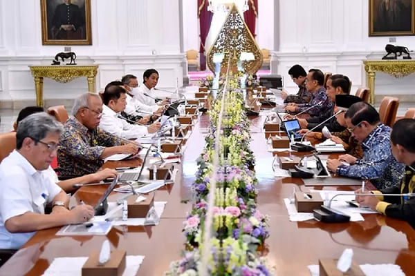 Presiden Jokowi Gelar Rapat Terkait Progres Pembangunan
