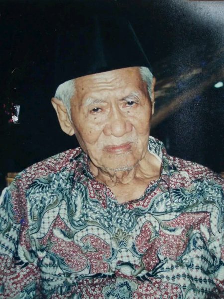 KH Munasir Ali sang pejuang kemerdekaan bangsa Indonesia