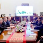 Presiden Joko Widodo bersama dengan anggota Kongres Amerika Serikat di Istana Merdeka Jakarta (12/04/2023).