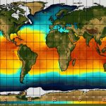 Suhu permukaan Samudera Pasifik. El Nino biasanya ditandai pemanasan suhu yang tidak biasa dan La Nina oleh temperatur dingin tidak biasa di ekuator Pasifik.