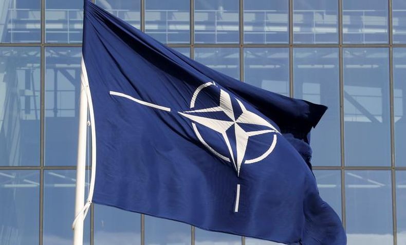 bendera NATO