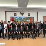 Pelantikan anggota Panitia Pengawas Pemilihan Umum Luar Negeri (Panwaslu LN) oleh Badan Pengawas Pemilihan Umum (Bawaslu) di kantor KBRI Tokyo (28/4/2023).