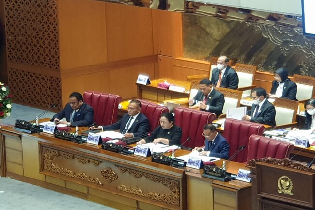 Rapat Paripurna DPR pengesahan Perppu Pemilu menjadi undang-undang (UU) di Gedung DPR, Senayan, Jakarta Pusat, Selasa (4/4/2023).