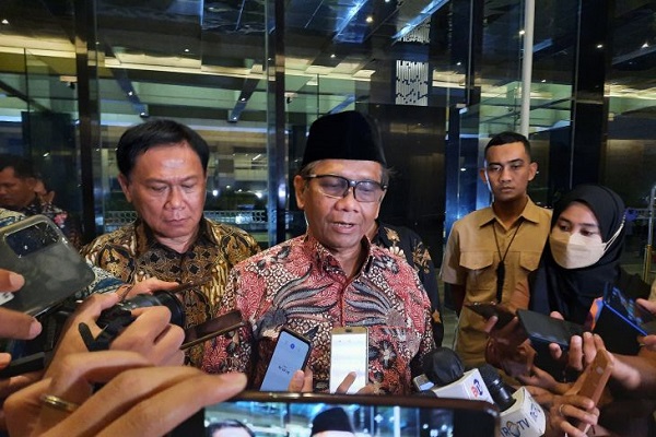 Mahfud MD Pastikan Proyek BTS