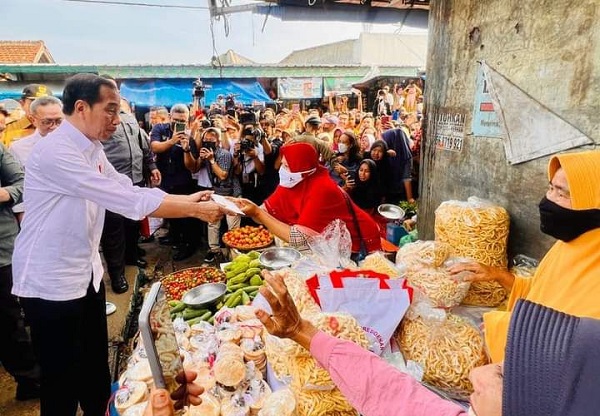Presiden Jokowi Kunjungi Pasar Natar Lampung
