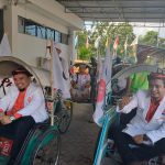 PKS Konvoi Becak Saat Daftarkan Bacaleg ke KPU Kota Surabaya