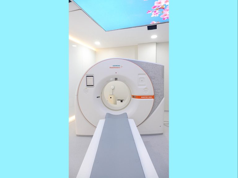 RS Abdi Waluyo Instalasi NAEOTOM Alpha pertama di Asia Tenggara