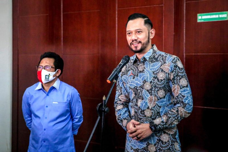 Muhaimin Iskandar (Cak Imin) dan Agus Harimurti Yudhoyono (AHY)