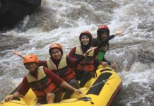 Wisata Obech Rafting Pacet Mojokerto, Destinasi Wisata Arum Jeram di Aliran Sungai Gunung Welirang