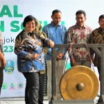 Menteri LHK Kunjungi Festival Perhutanan Sosial di Mojokerto Bersama Utusan Inggris dan Amerika Serikat