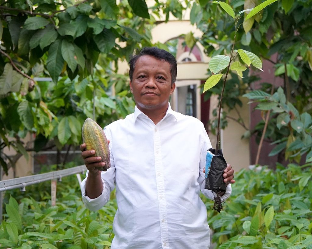 Owner PT Kampung Coklat Blitar, Kholid Mustofa