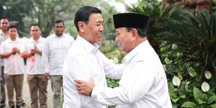 Ketua Umum Partai Gerindra, Prabowo Subianto dan Ketua Dewan Pertimbangan Presiden (Wantimpres) Wiranto.