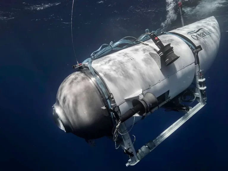 Kapal Selam Wisata Titanic yang Hilang