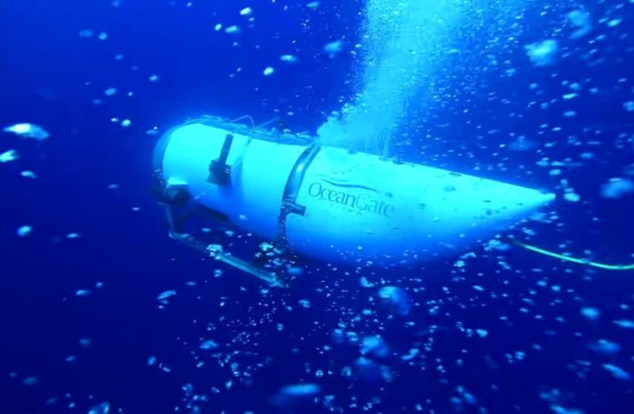 kapal selam wisata Titanic