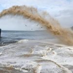 penambangan pasir laut