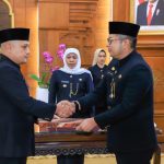 Gubernur Jatim Lantik Enam Pejabat Eselon II,  Minta Segera Adaptasi dan Tingkatkan Kinerja 